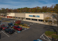 
                                	        Staples Mill Plaza
                                    